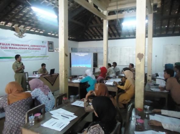  Pelatihan Pembukuan, Administrasi dan Manajemen Keuangan di Klaster Mandiri Kulon Progo